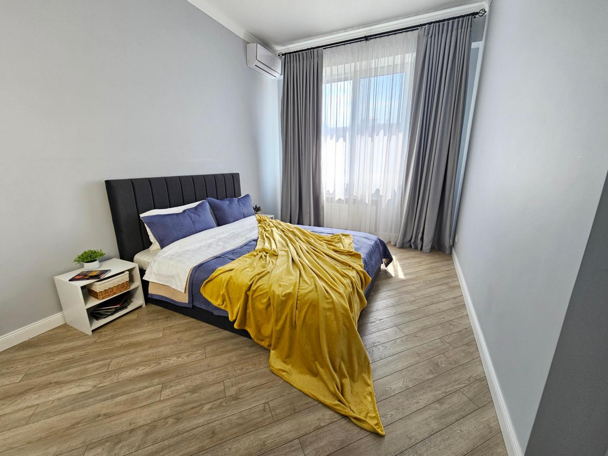 3 Room Gagarin Park Residential Complex Near Mega Shopping Mall Алмати Екстер'єр фото